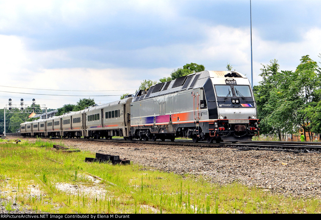 NJT 4537 on train 1155